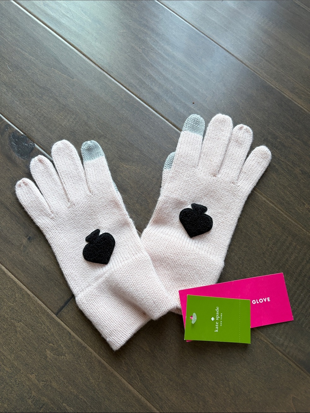 Kate Spade Pink Touchscreen Gloves with Black Spade Accent NWT